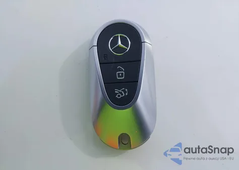 2023 Mercedes-Benz C 300 4Matic z USA, uszkodzony, nr VIN W1KAF4HB9PR154265